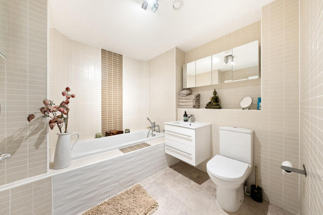 TWO BED APARTMENT...