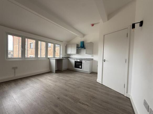 Open Plan Lounge/Kitchen