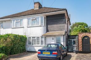 28, Highview Gardens, Potters Bar EN6 5PE