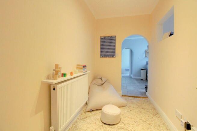 Hall / Office