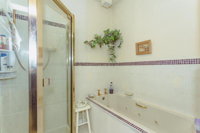 Ensuite Bathroom