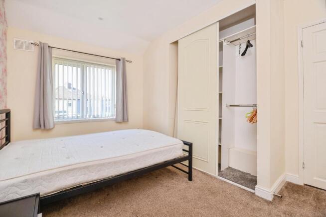 3 bed Terraced for sale Image 12