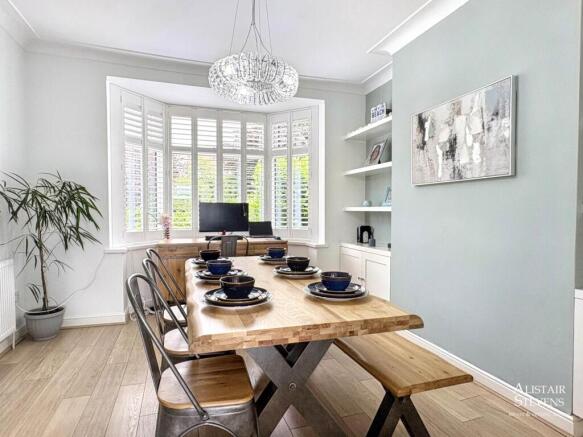 4 bed Semi-Detached for sale Image 6