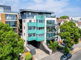 Flat 5, St James Court, Grand Parade, Leigh-on-sea SS9 1FN