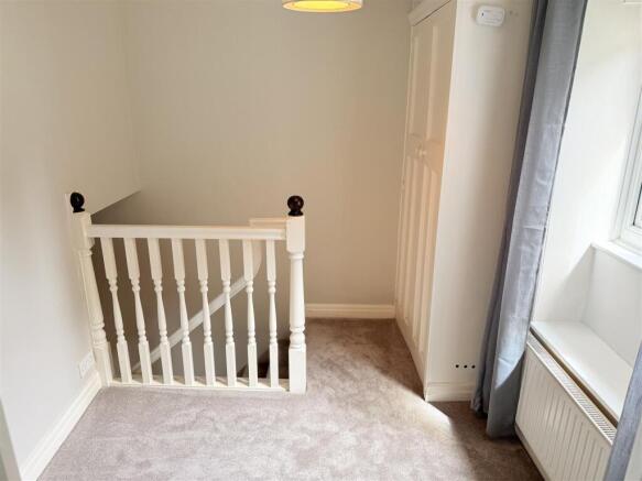 2 bed Cottage for sale Image 8