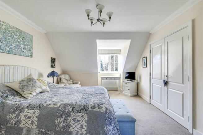 11 Bedroom 1.jpg