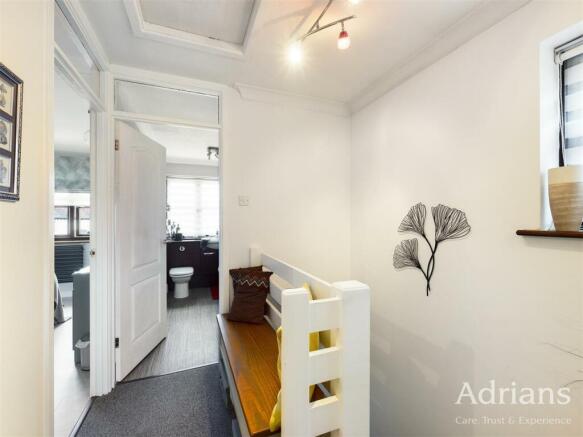 FIRST FLOOR LANDING