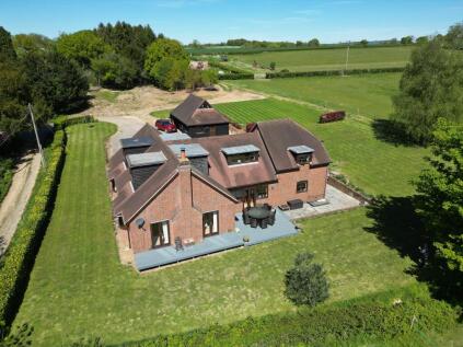 LOT 1 - Burwells Orchard, West Hoe Lane, Bishops Waltham, Hampshire SO32 1DT