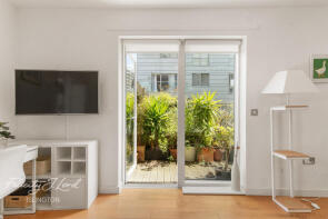 Flat 3, 12 Macclesfield Apartments, Branch Place, Hackney, London N1 5PH