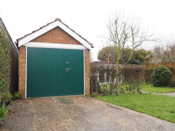 Detached Single Garage 620
