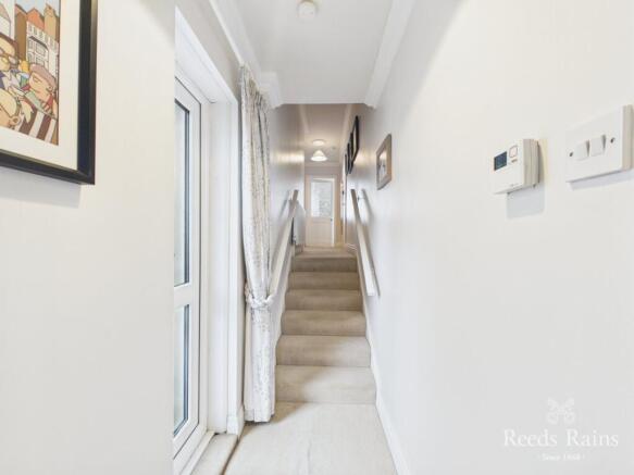 2 bed Apartment for sale Image 12