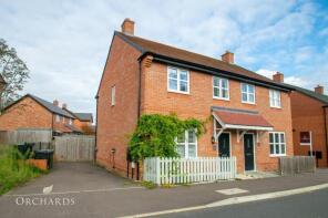 5, Cleavers Edge, Bedford MK45 2FA