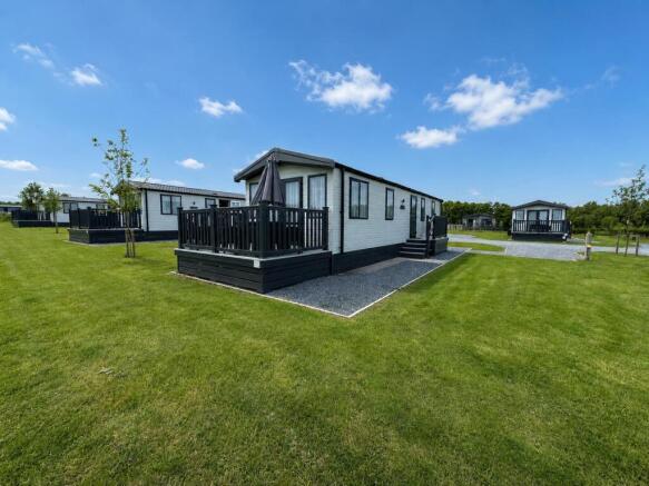 3 Bedroom Other in SP5 2AZ