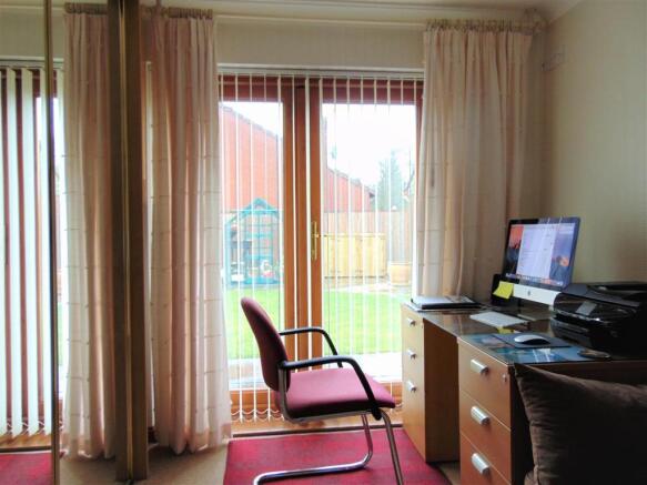 bedroom 3.JPG