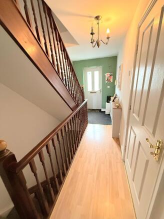 4 bed Town House for sale Image 6