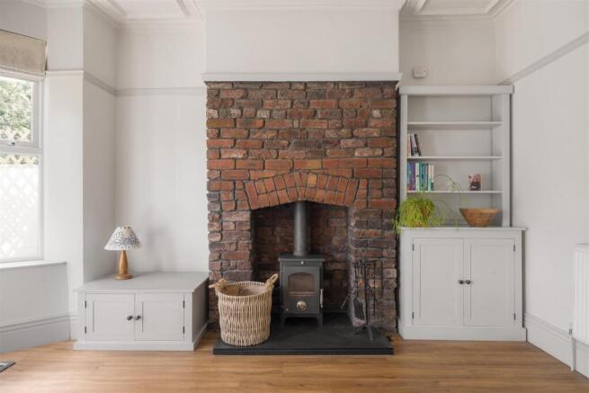 3 bed Terraced for sale Image 11