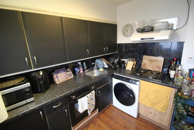 1 bed Flat for sale Image 5