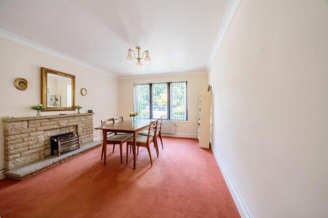 Sitting/Dining room