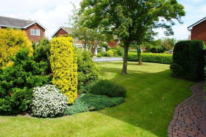 side garden