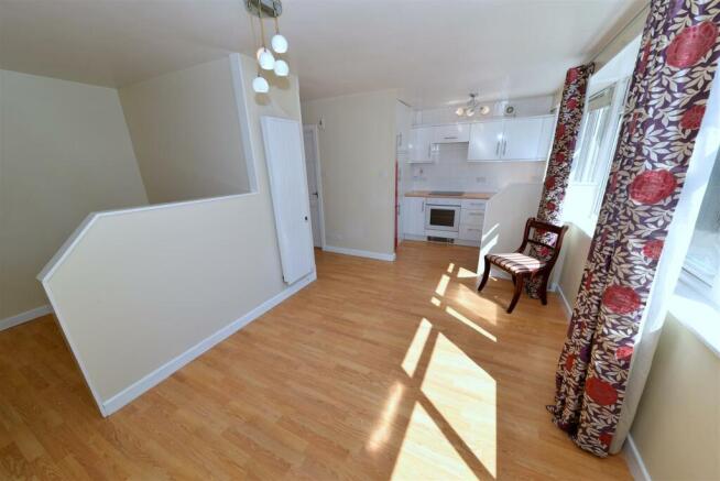harborne-court-living-room-03.JPG