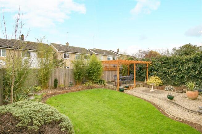 2_Elm Cres_rear garden2.jpg