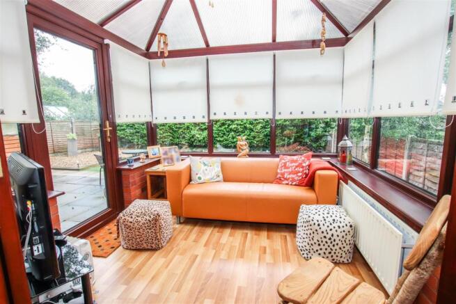 HALF BRICK & UPVC DOUBLE GLAZED CONSERVATORY