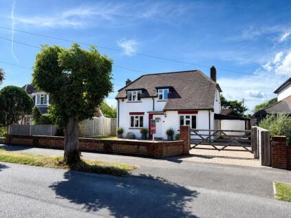 Chestnut Avenue, Barton On Sea, New Milton, BH25