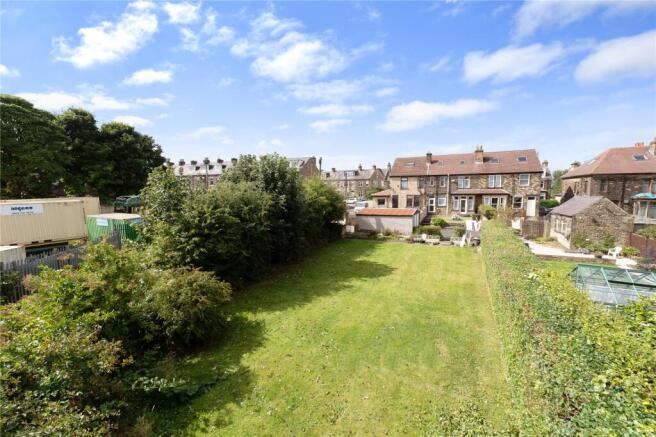 5 bed Terraced for sale Image 8