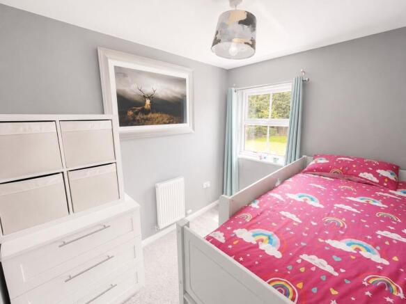 3 bed Detached to rent Image 11