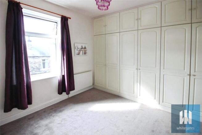 2 bed Terraced to rent Image 4