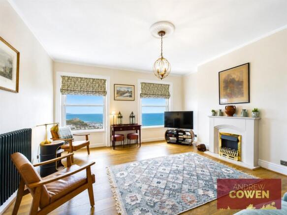 2 bed Apartment for sale Image 4