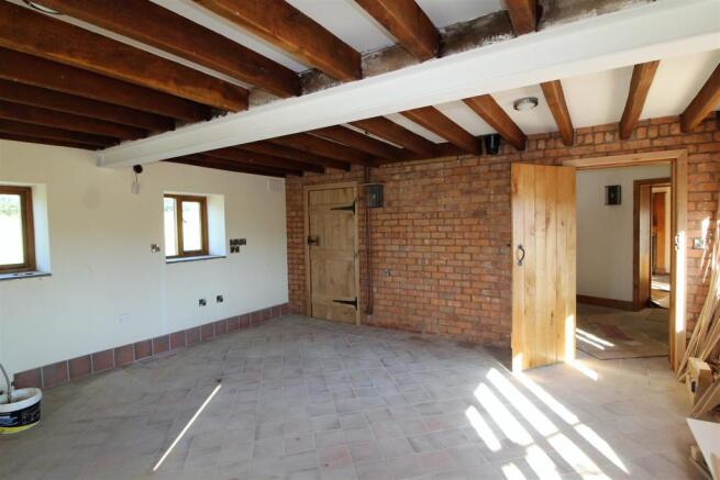 Kitchen Family Room.JPG