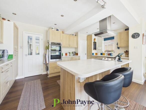 Kitchen / Dining