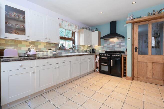 kitchen/dining...