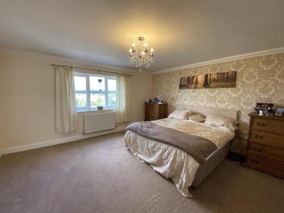 Bedroom 1.jpeg