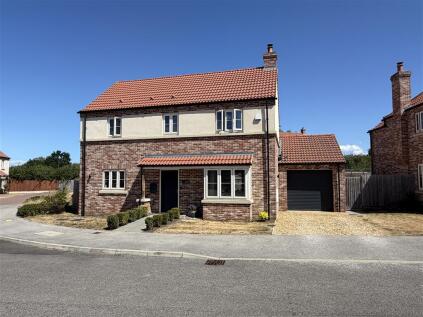 6 Lemuel Burt Way, West Winch, Kings Lynn PE33 0FF