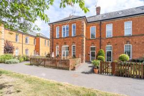 64, Longley Road, Chichester PO19 6DD