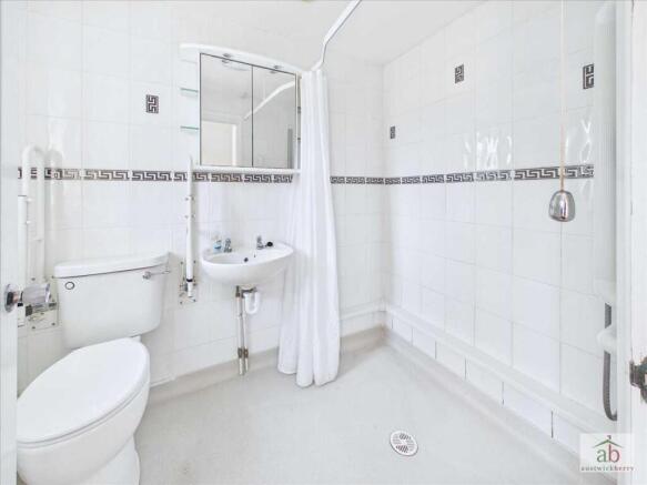 Laburnum Gardens, Rushmere St. Andrew photo 4