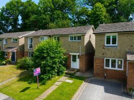 25, Lea Springs, Fleet GU51 5AR