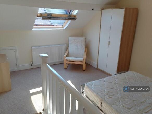 3 bed Terraced to rent Image 4