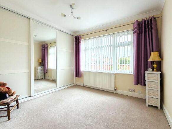 3 bed Semi-Detached Bungalow for sale Image 9
