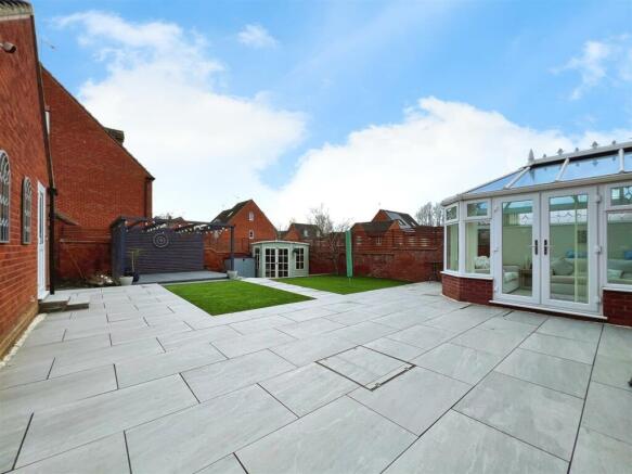 rear 20garden 202.jpg