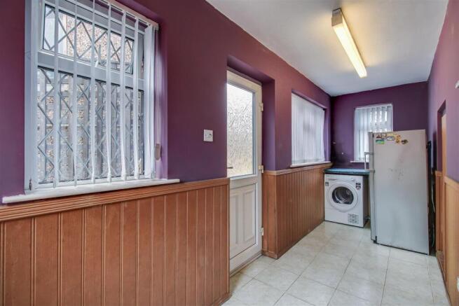 2 bed Semi-Detached for sale Image 5