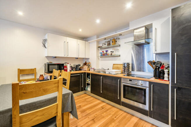 1364007-15-68e92a...