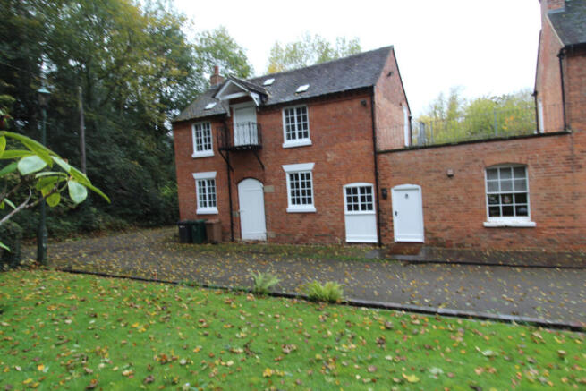 Grade 2 listed Cottage, Stables Garden Cottage