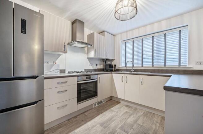 1354342-19-68df94...