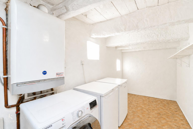 2 bed Cottage for sale Image 11
