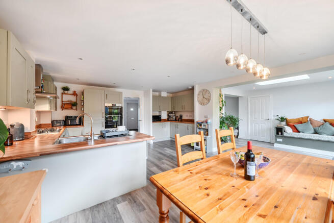 Trubshaw Way, Fairford, GL7 photo 4