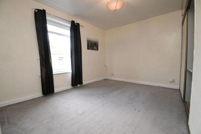 3 bed Terraced for sale Image 7