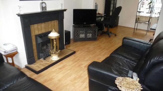 Lounge Pic 2